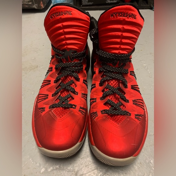 Men's Nike Hyperdunk 2013, red/black in colour, size 9 - Picture 1 of 7